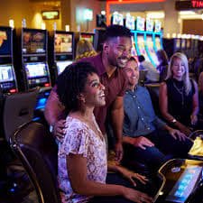 Sảnh casino trực tuyến với dealer thật tại BB88